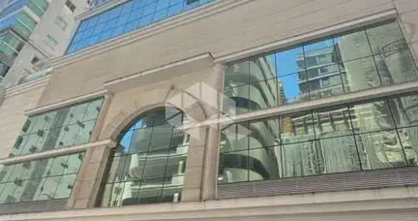 Apartamento com 4 quartos à venda na Rua 238, 165, Meia Praia, Itapema