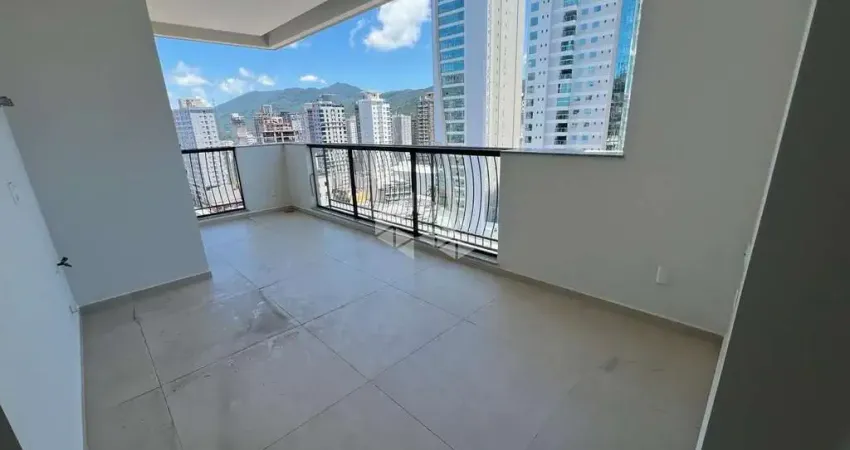 Apartamento com 4 quartos à venda na Rua 212, 45, Meia Praia, Itapema