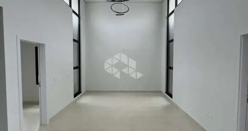 Casa alto padrão 4 dormitórios com piscina no bosque da mata em tijucas - sc