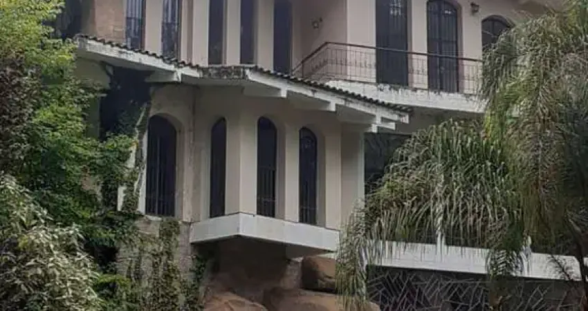 Casa com 8 quartos à venda na Praça Pedro Chaves, 003, Centro, Caxias do Sul