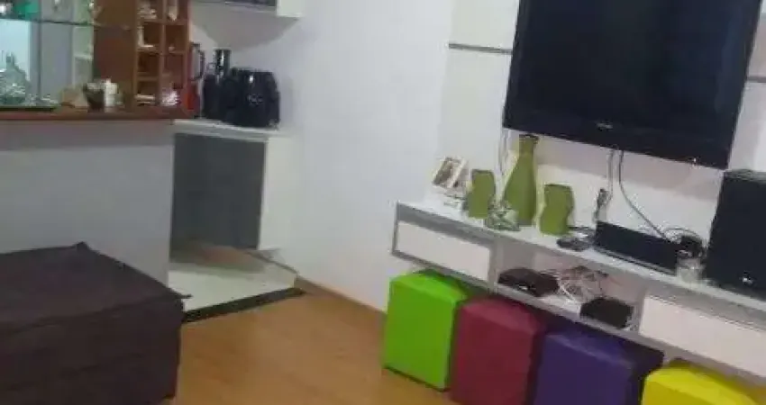 Linda casa toda , reformada ,Imóvel para venda tem 84 metros quadrados com 2 quartos