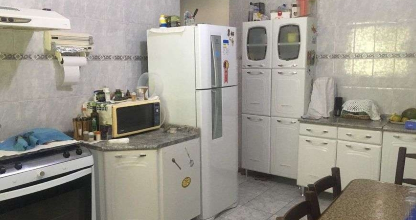 Com , suite,Térrea para venda tem 120 metros quadrados com 3 quartos