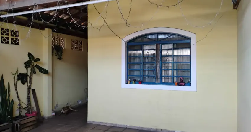 Res. bardan , boa casa , lugar tranquilo , próximo a rodoviária , via dutra , assaí , atacadão, escola , com preço excelente , agende a sua visita , não perca a oportunidade.