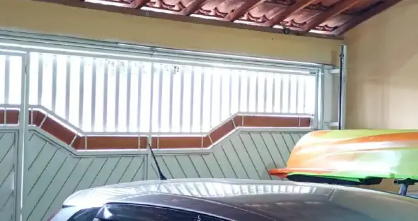 Linda casa jardim paraiso com 3 dormitorios ,sendo 1 suite , proximo xe escola , farmacia ,mercado etc