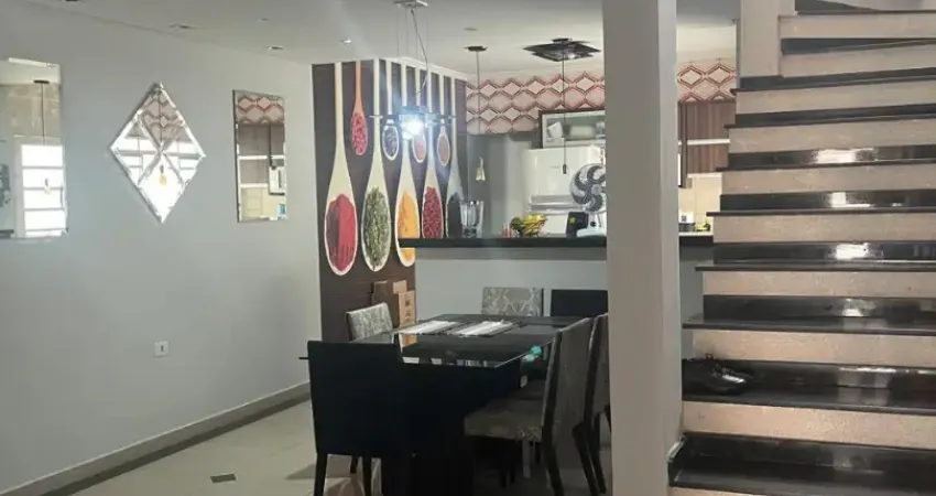 Oportunidade, com excelente acabamento , com preço abaixo do valor de mercado ,sobrado 3 dormitórios com área de lazer com churrasqueira no galo branco.