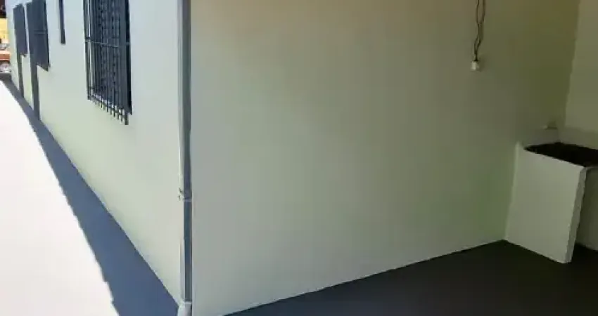 Oportunidade, com preço abaixo do valor de mercado, próximo a padaria, supermercado...