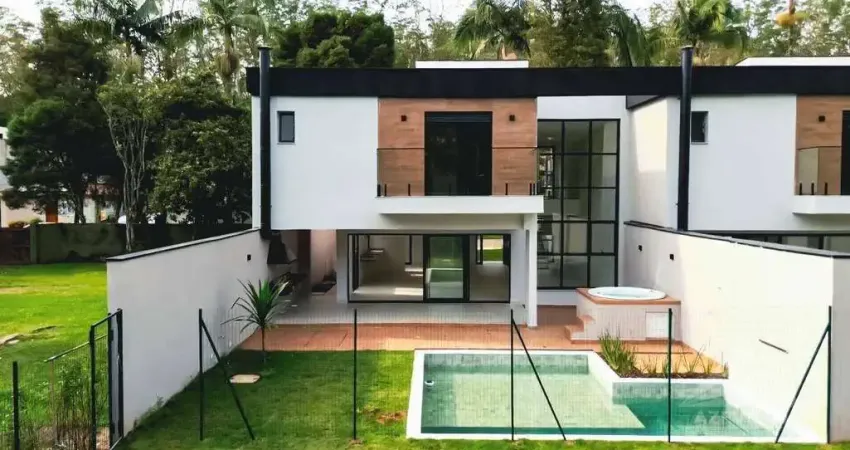Sobrado com 4 dormitórios à venda, 341 m² - Balneário Palmira - Ribeirão Pires/SP
