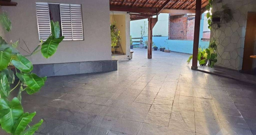 Casa com 3 dormitórios à venda, 223 m² por R$ 450.000,00 - Jardim Zaira - Mauá/SP