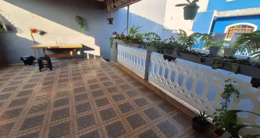 Sobrado com 3 dormitórios para alugar, 284 m² por R$ 6.370,00/mês - Jardim Mauá - Mauá/SP
