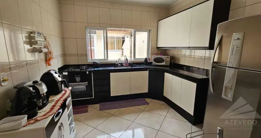 Sobrado com 3 dormitórios à venda, 205 m² por R$ 650.000,00 - Vila Assis Brasil - Mauá/SP
