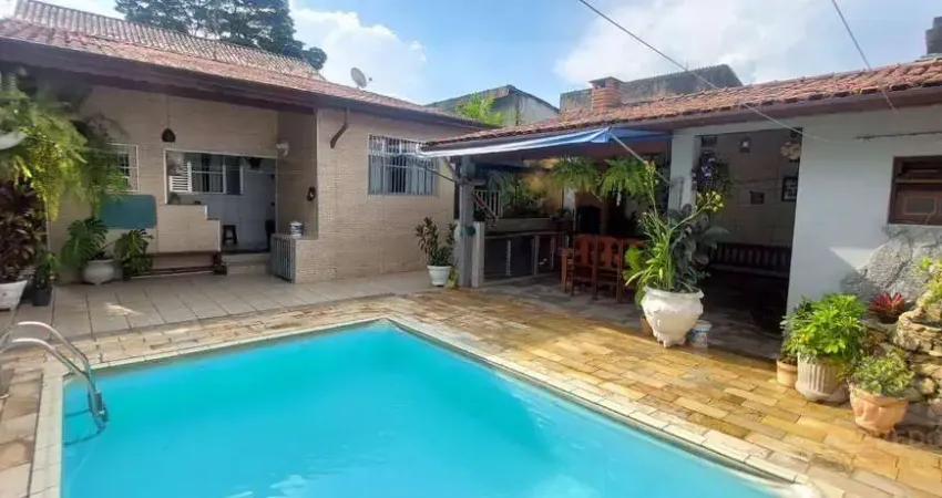 Casa com 2 dormitórios à venda, 218 m² por R$ 780.000,00 - Vila Emílio - Mauá/SP