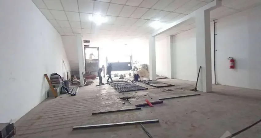 Salão para alugar, 250 m² por R$ 6.200,00/mês - Parque São Vicente - Mauá/SP