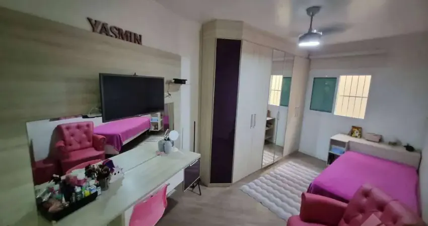 Casa com 3 dormitórios à venda, 380 m² por R$ 900.000,00 - Vila Assis Brasil - Mauá/SP
