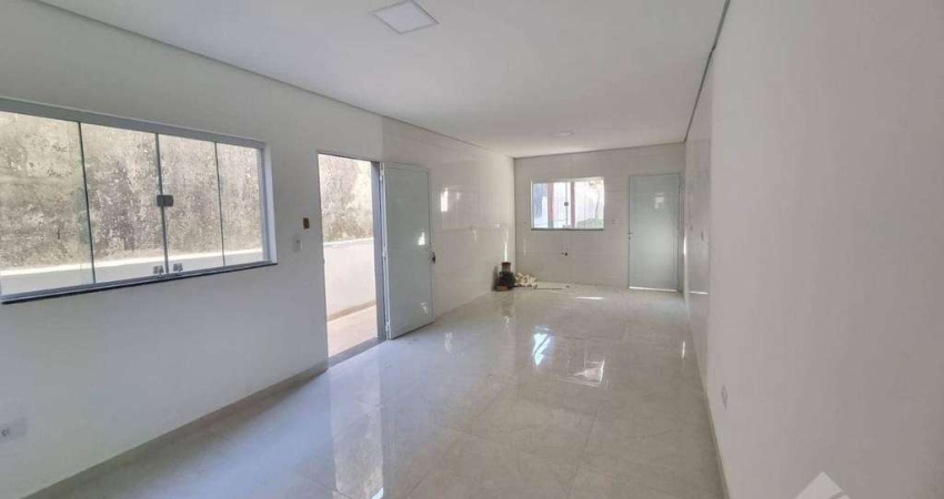 Sobrado com 3 dormitórios à venda, 151 m² por R$ 850.000,00 - Vila Assis Brasil - Mauá/SP