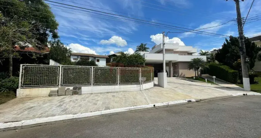 Casa em Condomínio Taubaté Village, no Jardim das Nações Taubaté, 4 Suítes