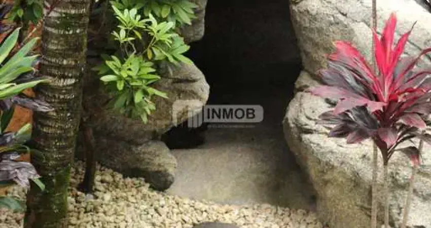 Condomínio Taubaté Village - Casa para venda e locação com 5 dormitórios - Taubatá/SP.
