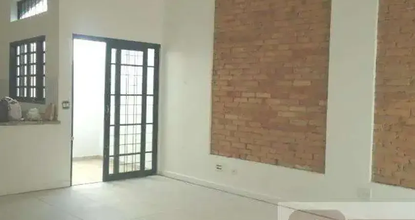 Casa com 3 quartos para alugar na Rua Marquês do Herval, 163, Centro, Taubaté