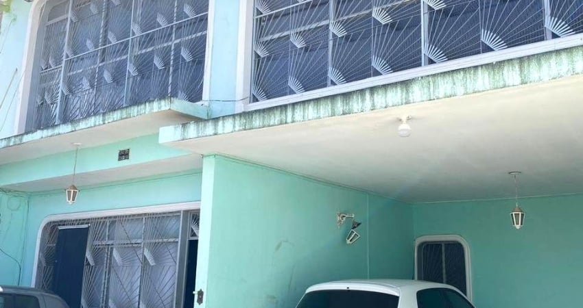VENDO SOBRADO NA QNE 02 VIA ACESSO AO HOSPITAL DE TAGUATINGA