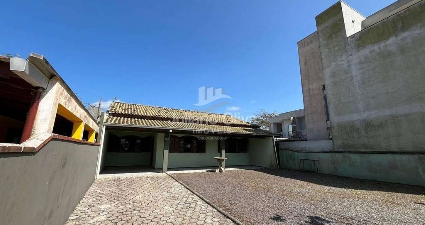 Casa com 3 quartos à venda na Rua 601 Presidente Lincoln, Itapema do Norte, Itapoá