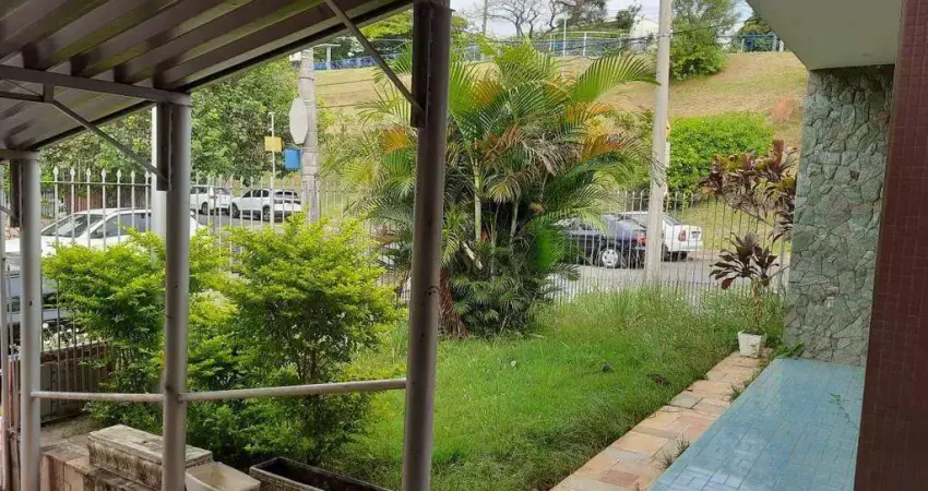 Casa com 3 dormitórios à venda, 200 m² por R$ 450.000,00 - Vila Trujillo - Sorocaba/SP