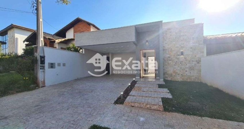 Casa terrea no condominio Granja Olga