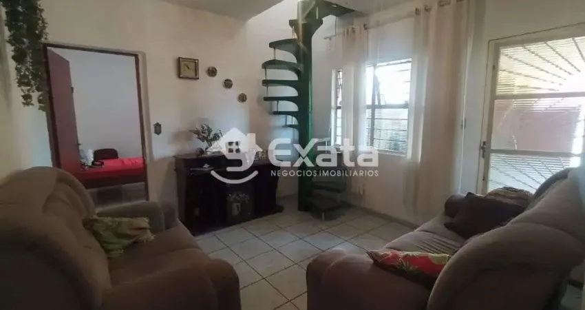 Sobrado com 03 quartos em Votorantim - Jardim Maria Lucia
