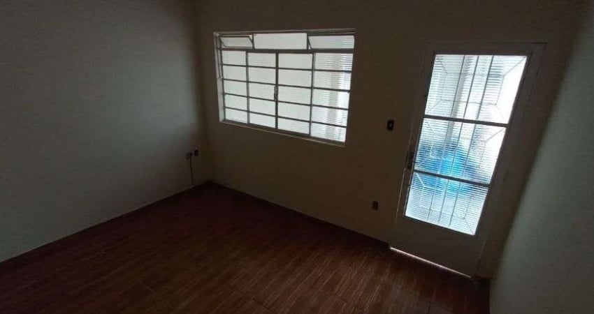 Casa com 4 quartos à venda na Rua Aguiar de Barros, 207, Vila Santana, Sorocaba