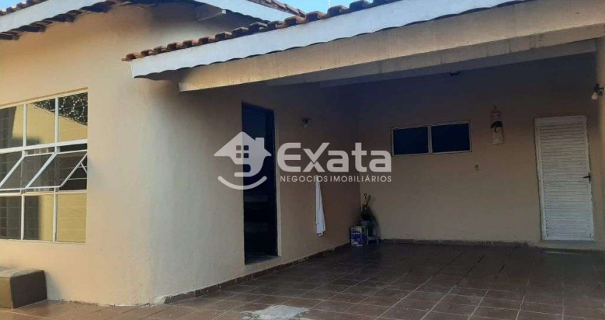 Casa a venda no Central Parque Sorocaba - 3 dormitorios, churrasqueira e garagem coberta!