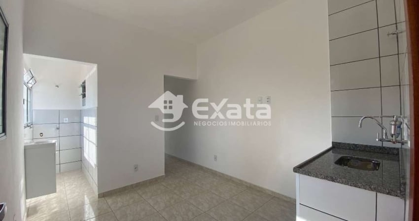 Kitnet com Varanda para Locacao no Jardim Vergueiro