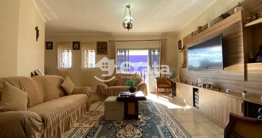 Casa com 3 quartos à venda na Vila Trujillo, Sorocaba