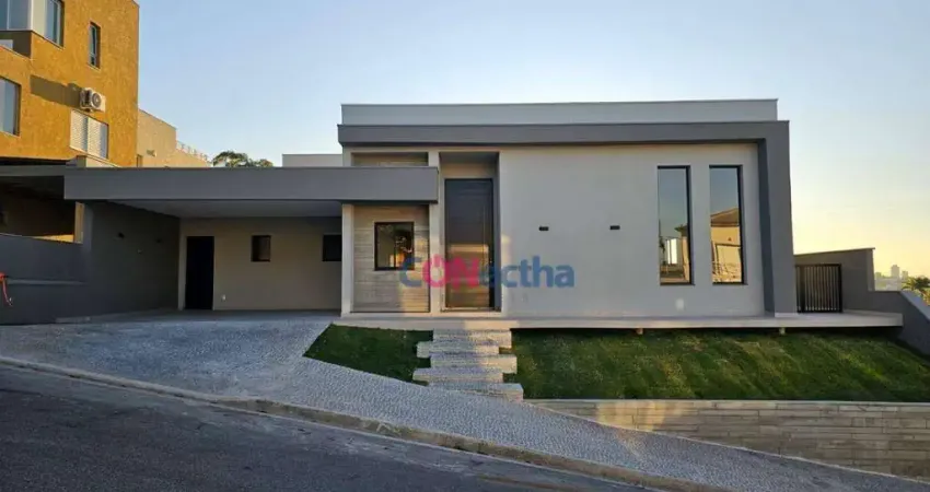 Casa térrea com excelente padrão de construção e lazer completo