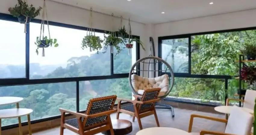 Apartamento com Jacuzzi e Varanda