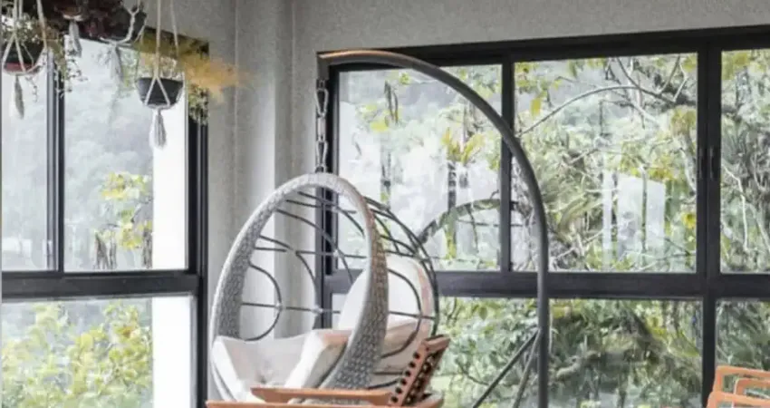 A melhor vista das montanhas com linda piscina aquecida com borda infinita. carpe diem boutique spa