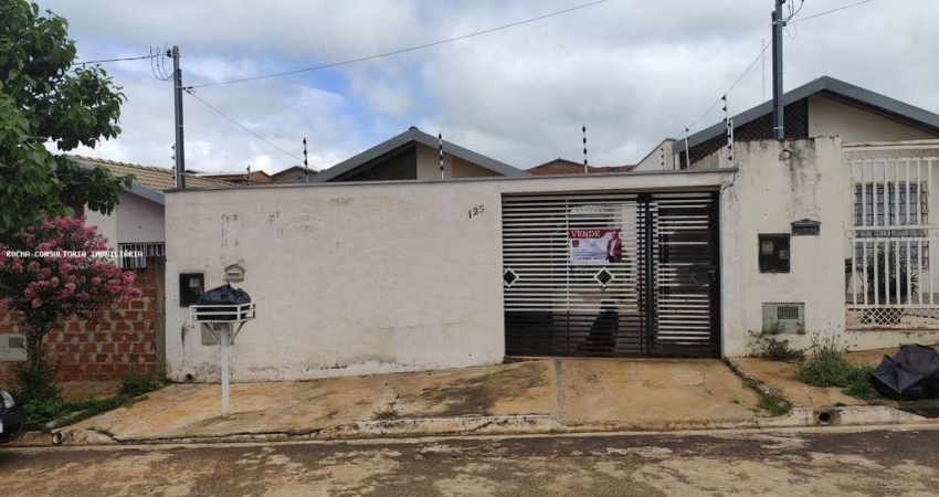 Casa para Venda em Presidente Prudente, Residencial Santo Expedito I, 2 dormitórios, 2 banheiros, 2 vagas