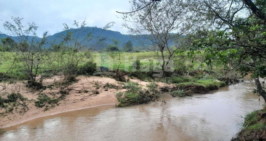 Fazenda à venda na Zona Rural, Turvo 
