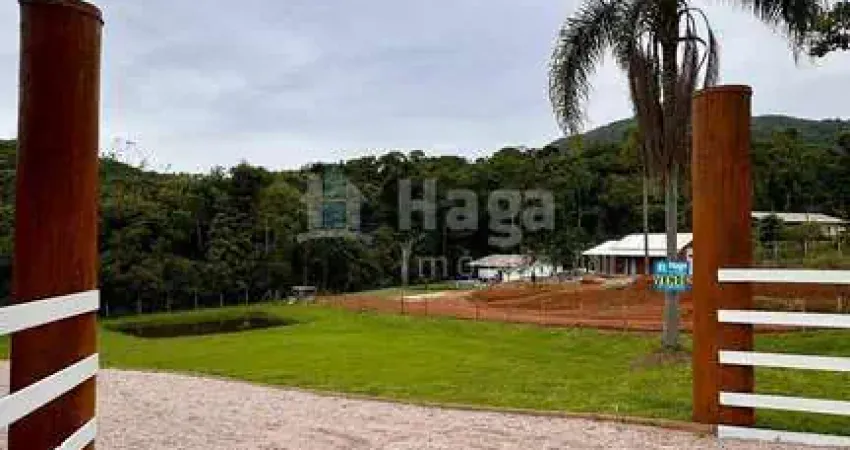 Terreno à venda em Oliveira, Tijucas 