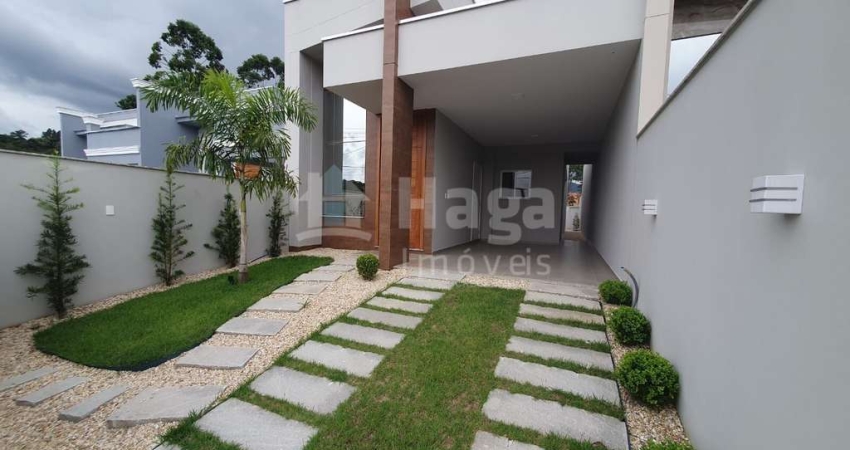 Casa com 3 quartos à venda no Centro, Guabiruba 