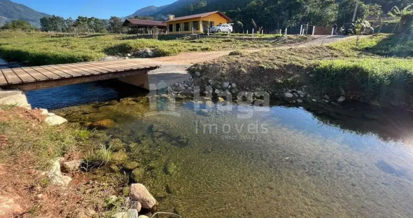 Chácara / sítio com 2 quartos à venda em Itinga, Tijucas