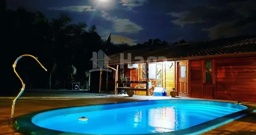 Chácara / sítio com 4 quartos à venda na Vila Santana, Santo Amaro da Imperatriz 