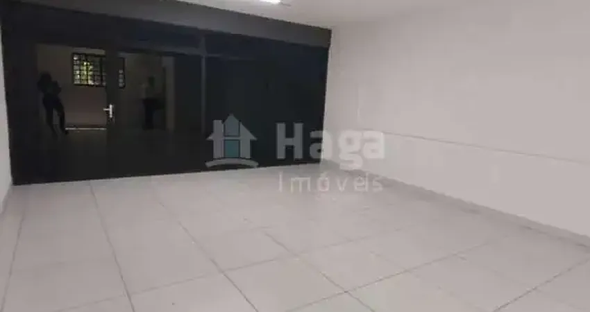 Sala Comercial para à venda no Bairro Azambuja em Brusque/SC