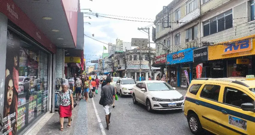 Passo ponto Loja calçadão passa 120 pessoas por minuto.