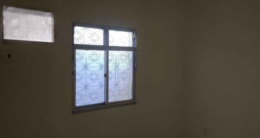 Casa com 2 quartos para alugar na Rua São João Batista, 421, Centro, São João de Meriti