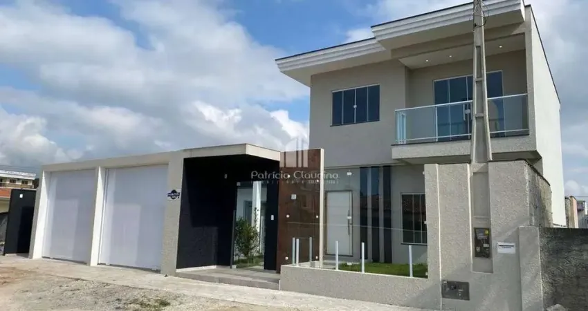 Excelente sobrado de alto padrão, com 04 dormitórios (sendo 02 suítes), com piscina!