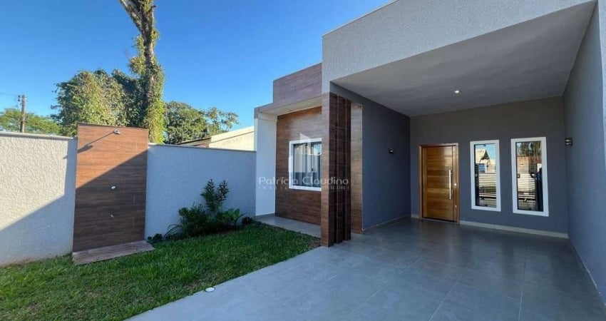 Casa Com 02 Dormitórios E Amplo Espaço De Terreno! Rainha Do Mar!