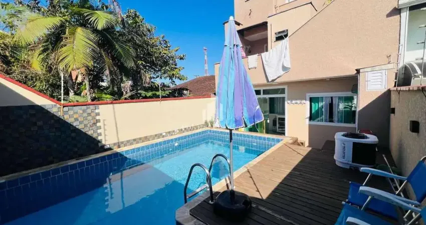 Casa com 4 quartos à venda na Avenida Dona Izaura Ferro, 294, Itapema do Norte, Itapoá