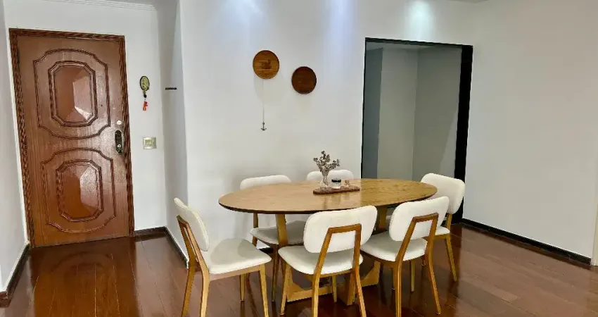 Excelente apto na rua professor gabizo, com 03 quartos todo reformado.