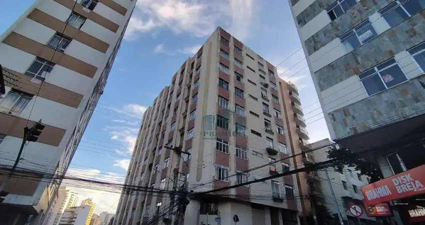 3 Quartos, Suíte ,Elevador e 1 vaga,  venda por R$ 330.000 ou aluguel por R$ 1.880/mês - Centro - Juiz de Fora/MG