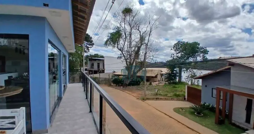 Casa com vista deslumbrante e acesso à represa no marina remonta