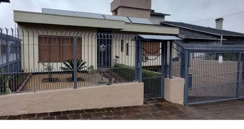 Casa com 4 quartos à venda na Rua Francisco Mattana, -, Petrópolis, Caxias do Sul