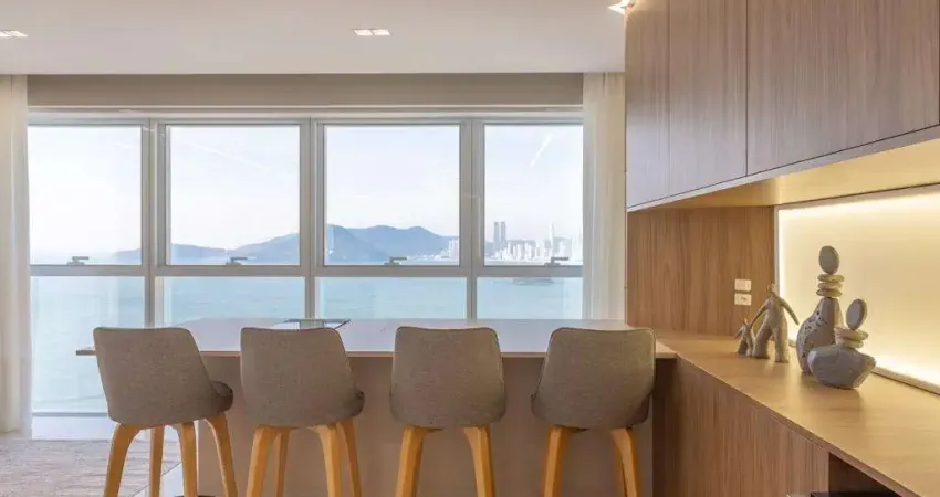 Apartamento com 3 quartos para alugar na Rua Julieta Lins, 82, Pioneiros, Balneário Camboriú